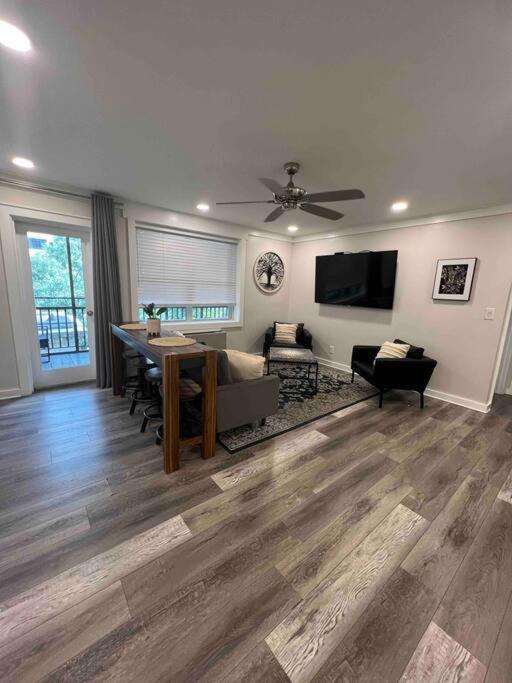 Cozy Haven In The Cloud Apartment Atlanta Luaran gambar
